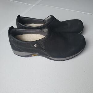 Dansko Patti Shoes Womens 9.5 40 Black Leather Clog Slip On Vibram Waterproof